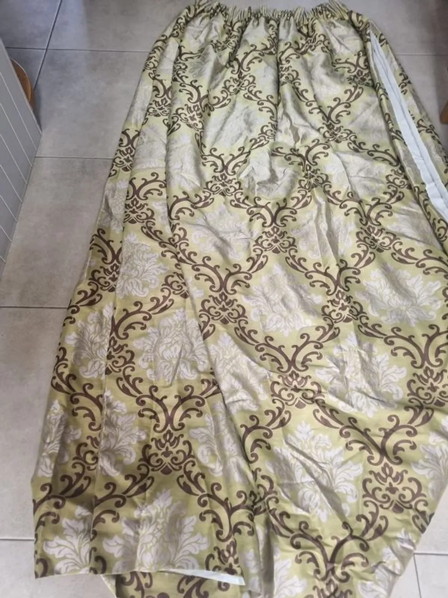 curtains - Image 2