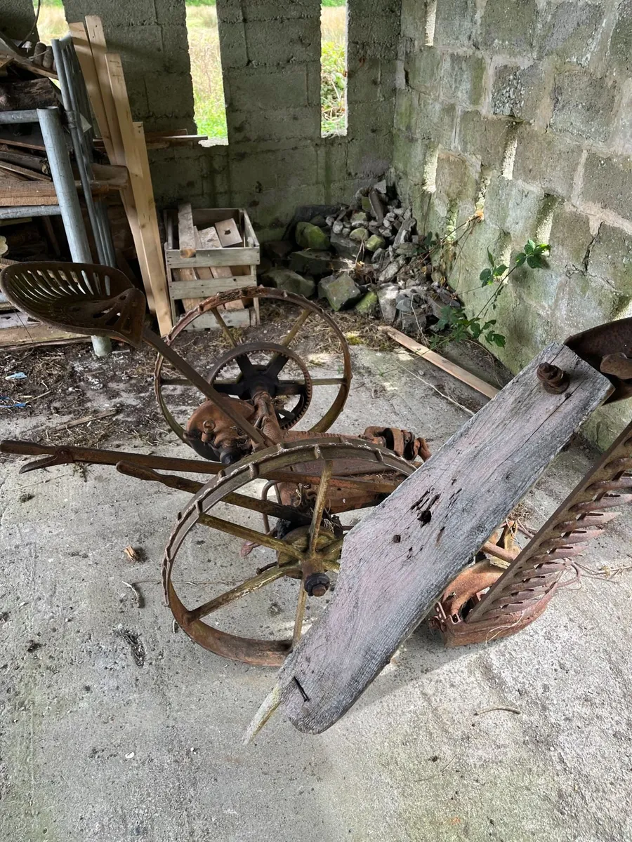 Vintage Pierce Horse-Drawn Finger Bar Mower - Image 4