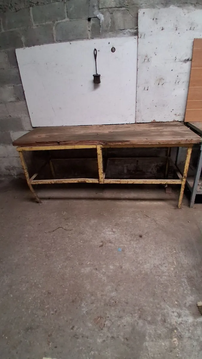 Metal workbench - Image 1