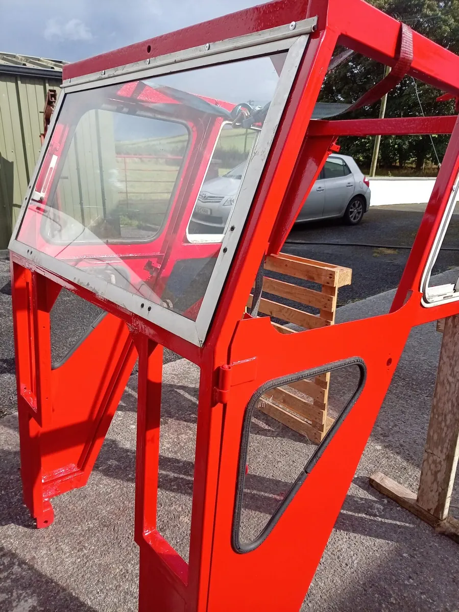 Duncan cab to suit Massey Ferguson 165 - Image 4