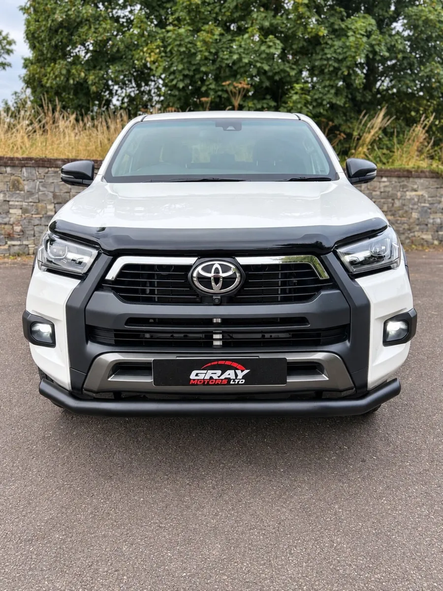 🔥HILUX INVINCIBLE X 2.8 AUTO FINANCE €190P/W🔥 - Image 3