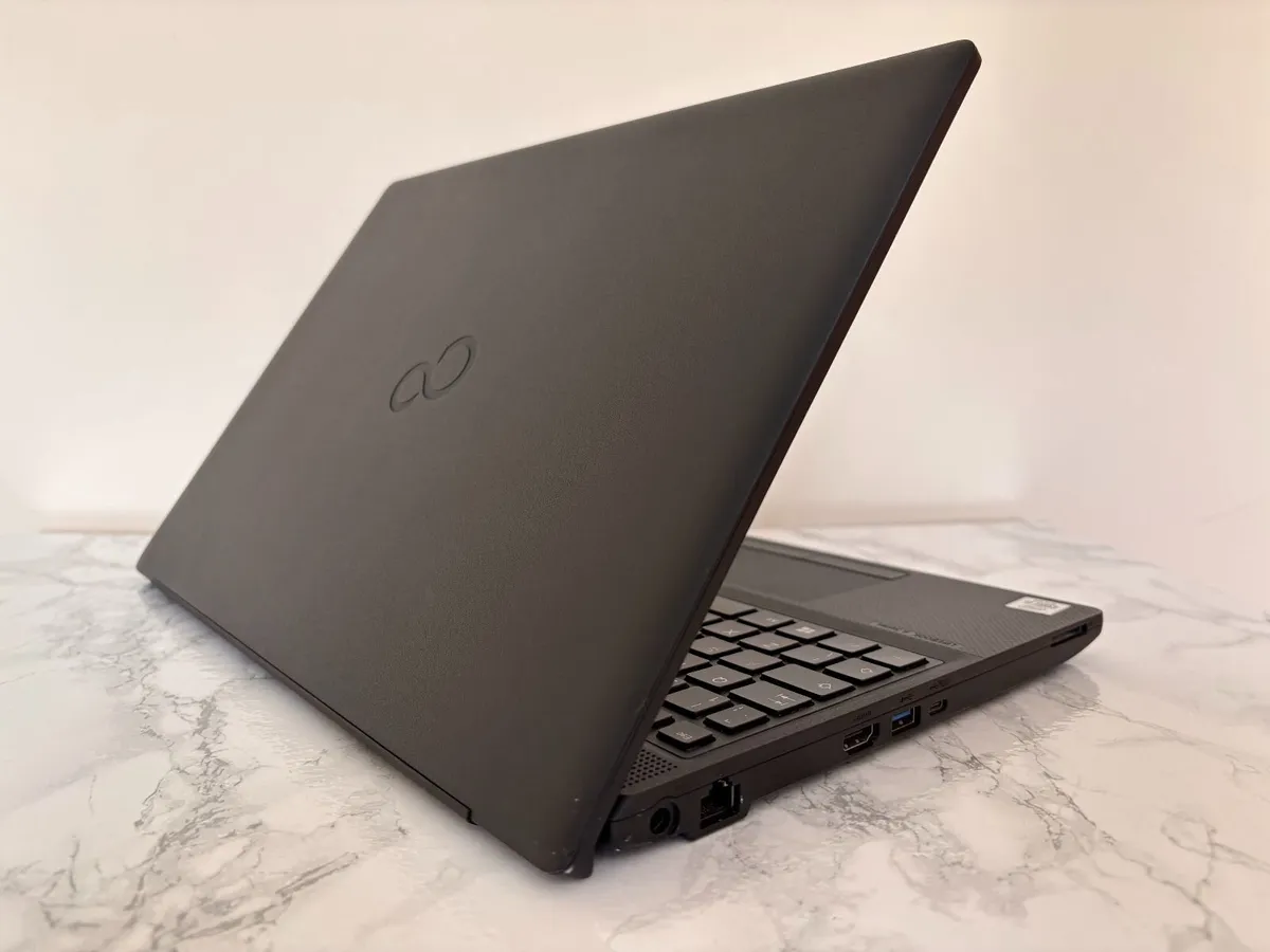 Laptop Fujitsu LifeBook A3510 | Intel i5 10th Gen - Image 4