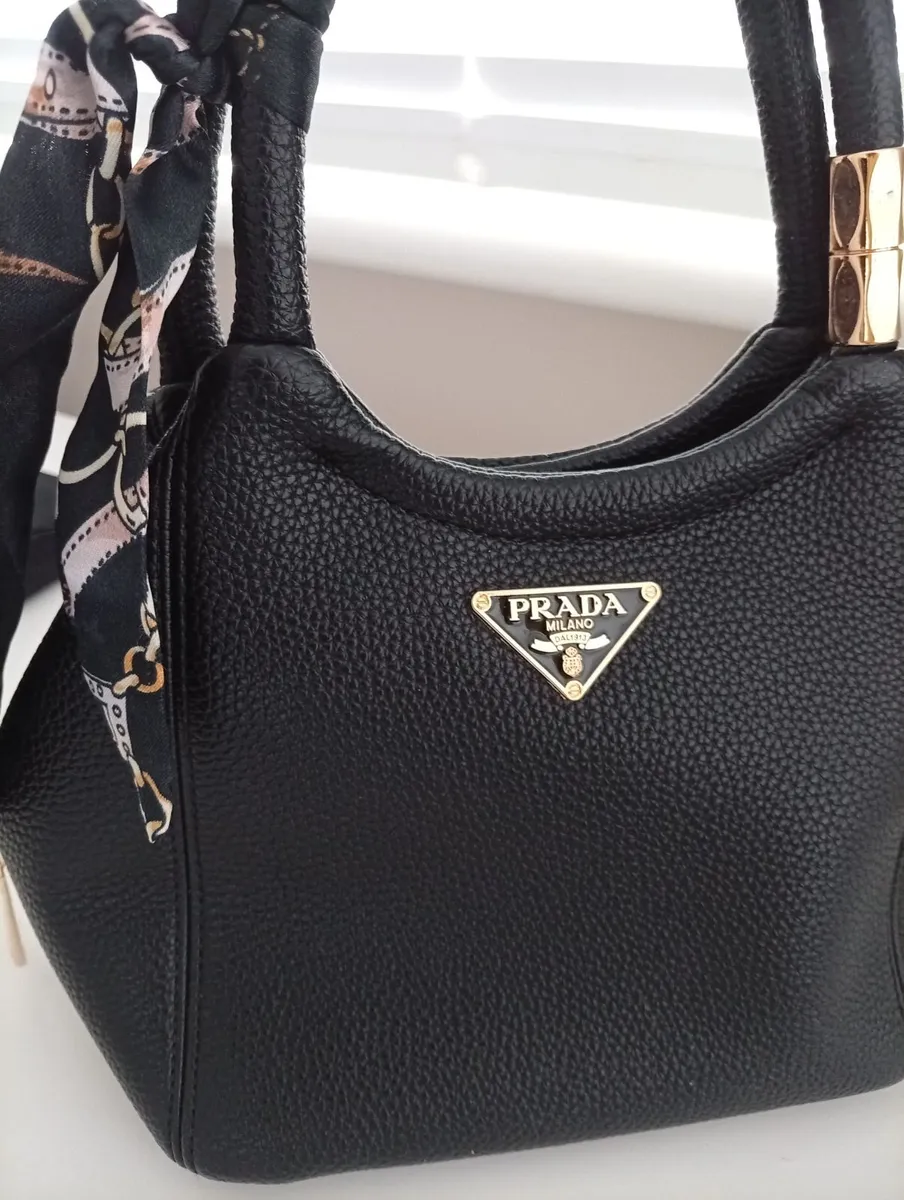 Prada bag - Image 4