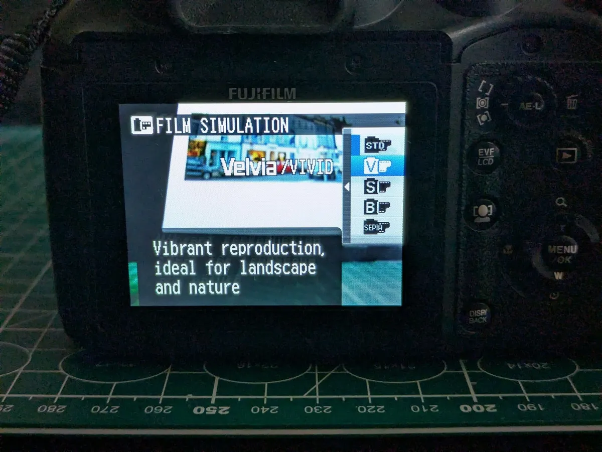 Fujifilm S200EXR 12MP SuperCCD🌈 camera, RAW+ - Image 2
