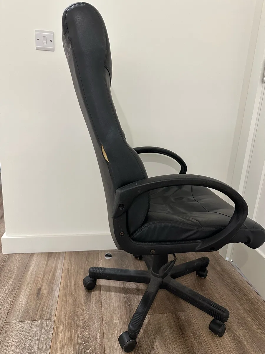 Office chair - Image 2