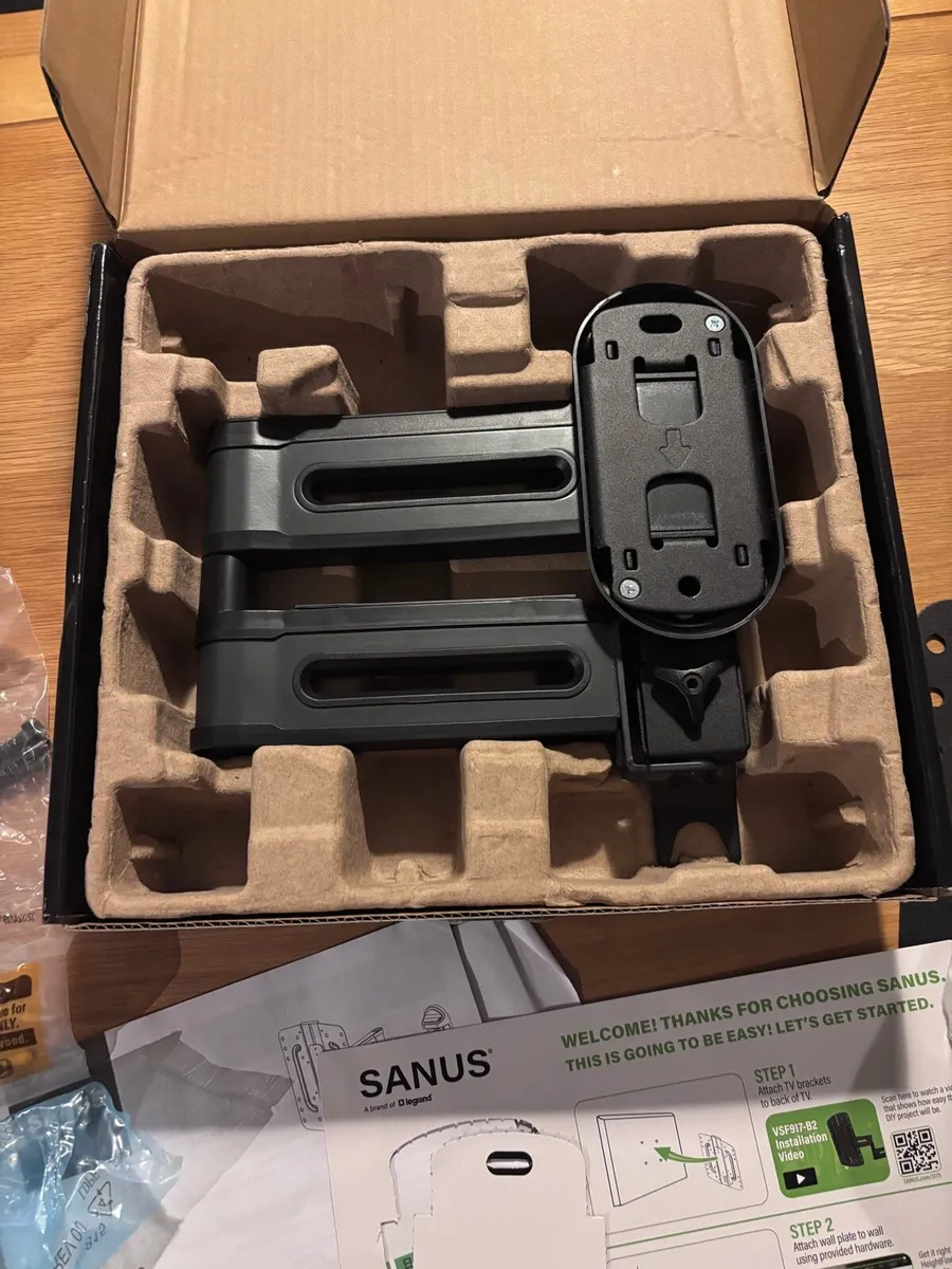 Sanus advanced full motion 4d shift TV Wall mount - Image 4
