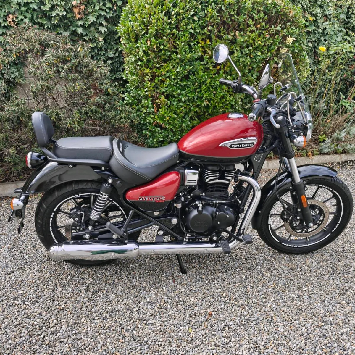 Royale Enfield Meteor 350 Supernova 2024 - Image 1
