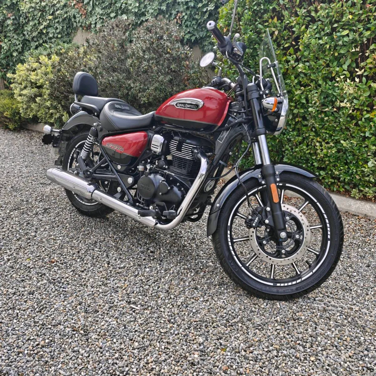 Royale Enfield Meteor 350 Supernova 2024 - Image 2