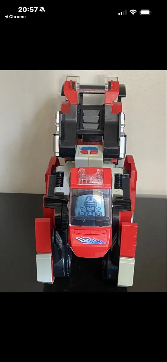 Large Robot - Image 2