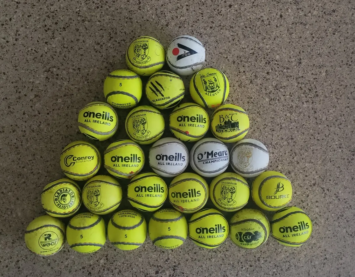 Size 5 adult Sliotars