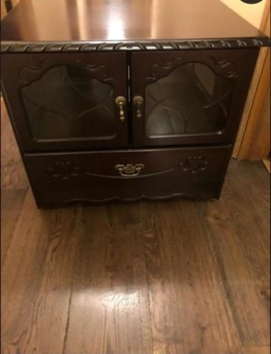 Mahogany cabinets