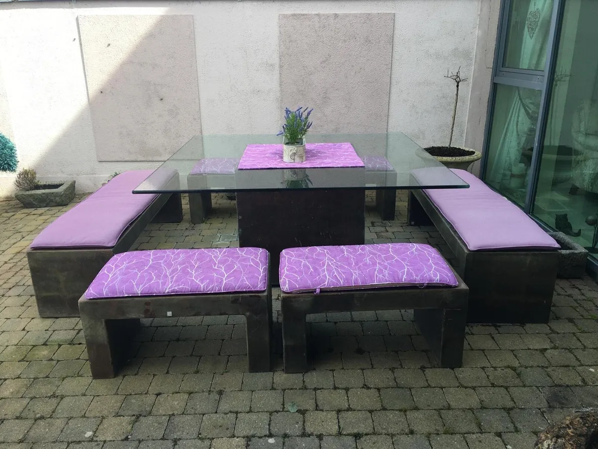 One-of-a-kind bespoke art outdoor dining set - Image 2