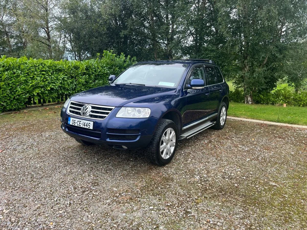Volkswagen Touareg 5 seater New CVRT 09/27 - Image 3