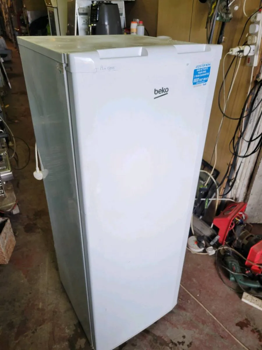 Freezer Upright BEKO - Image 1
