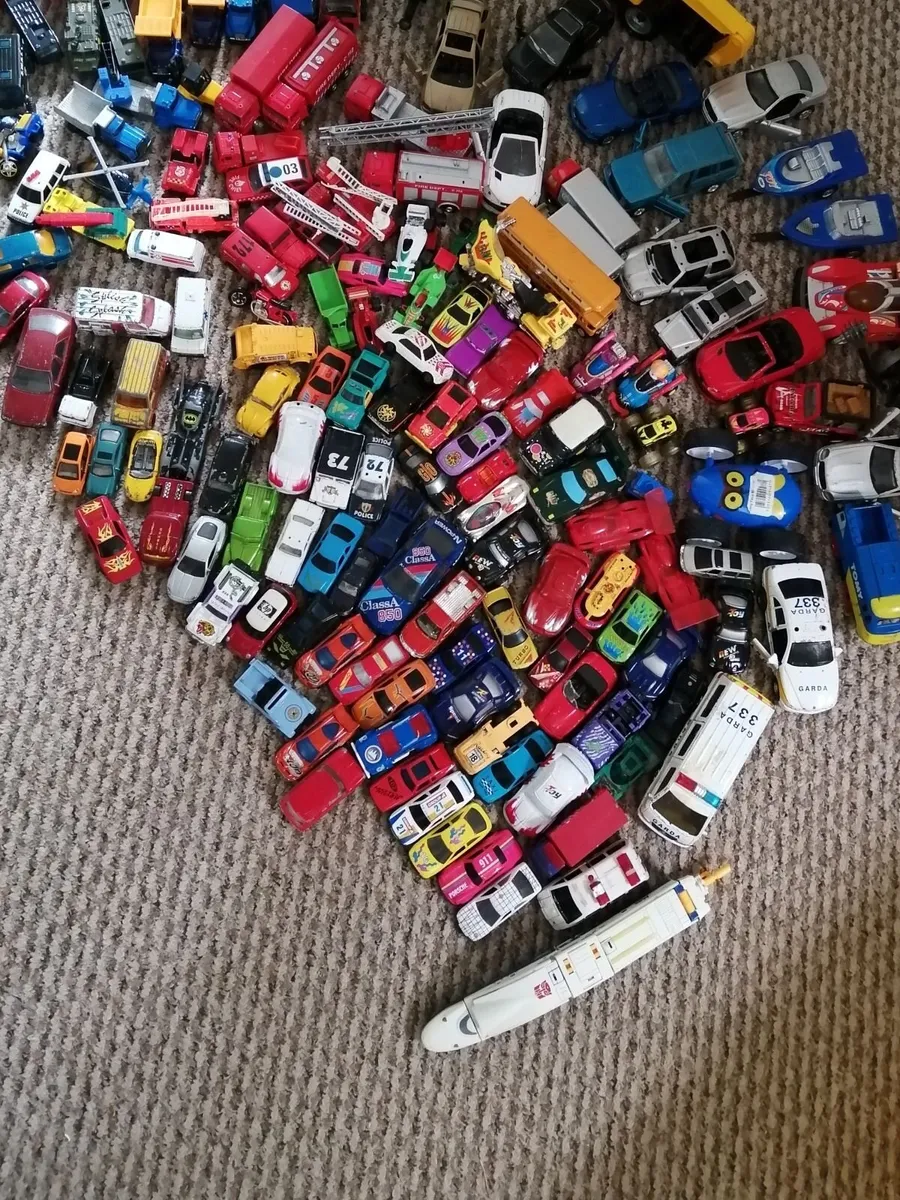 Toy cars - Image 1