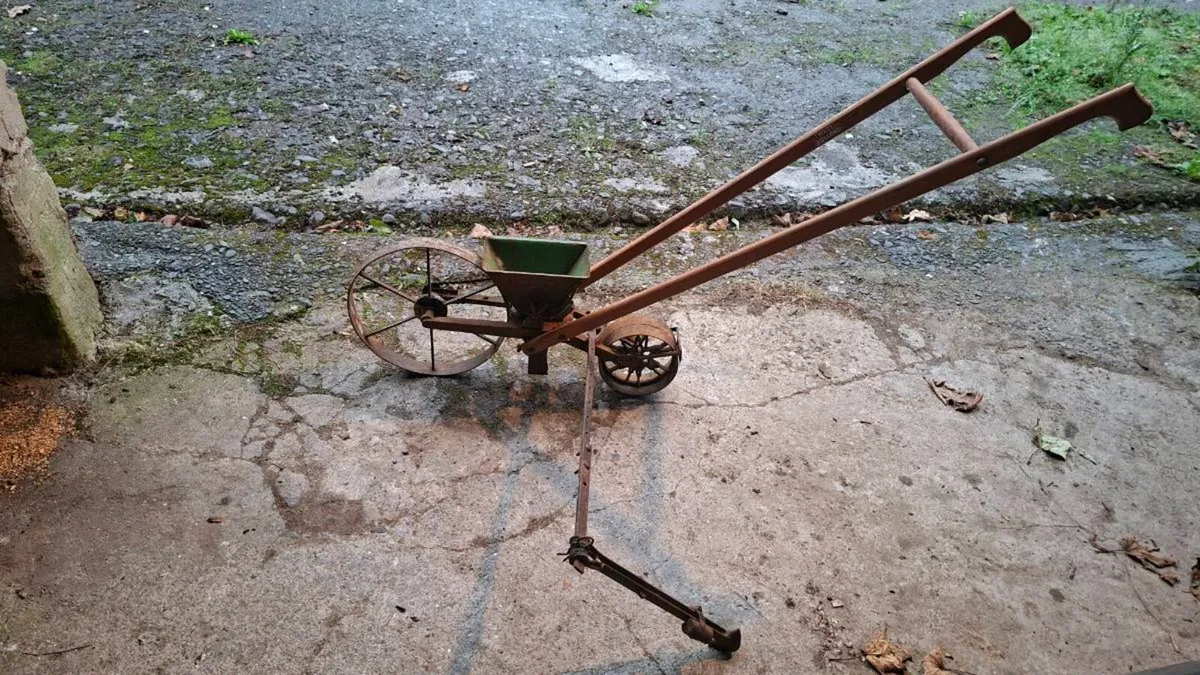 Hand seeder - Image 3