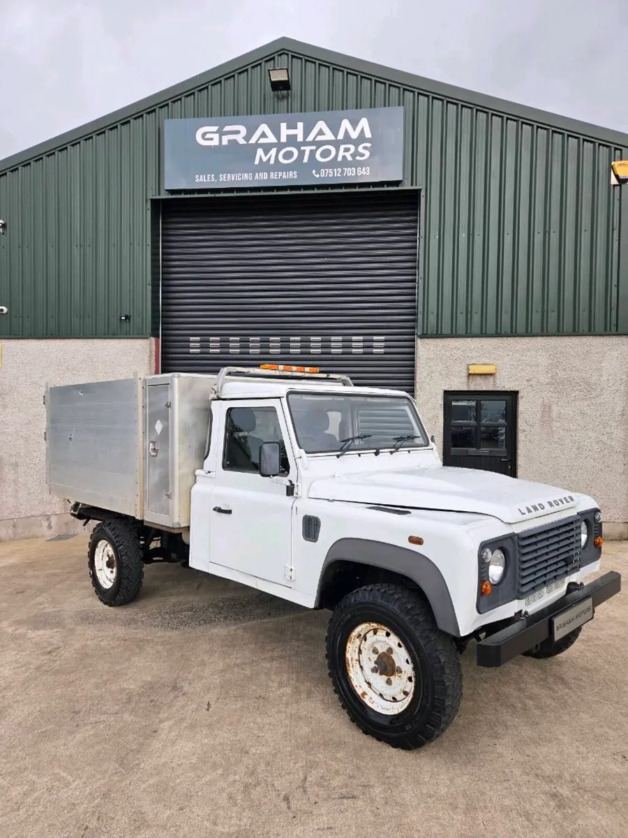 Landrover Defender 130TD Tipper - Image 2