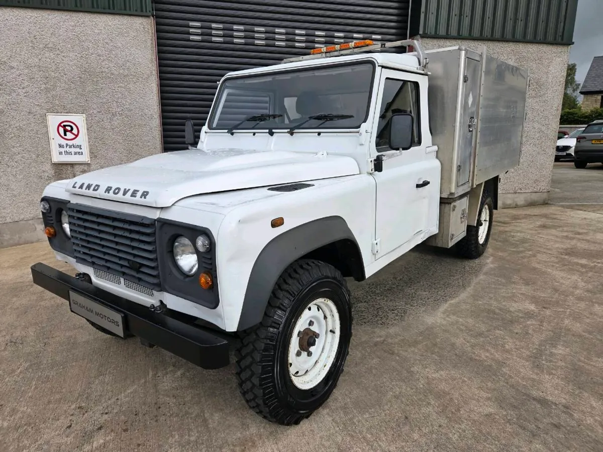 Landrover Defender 130TD Tipper - Image 4