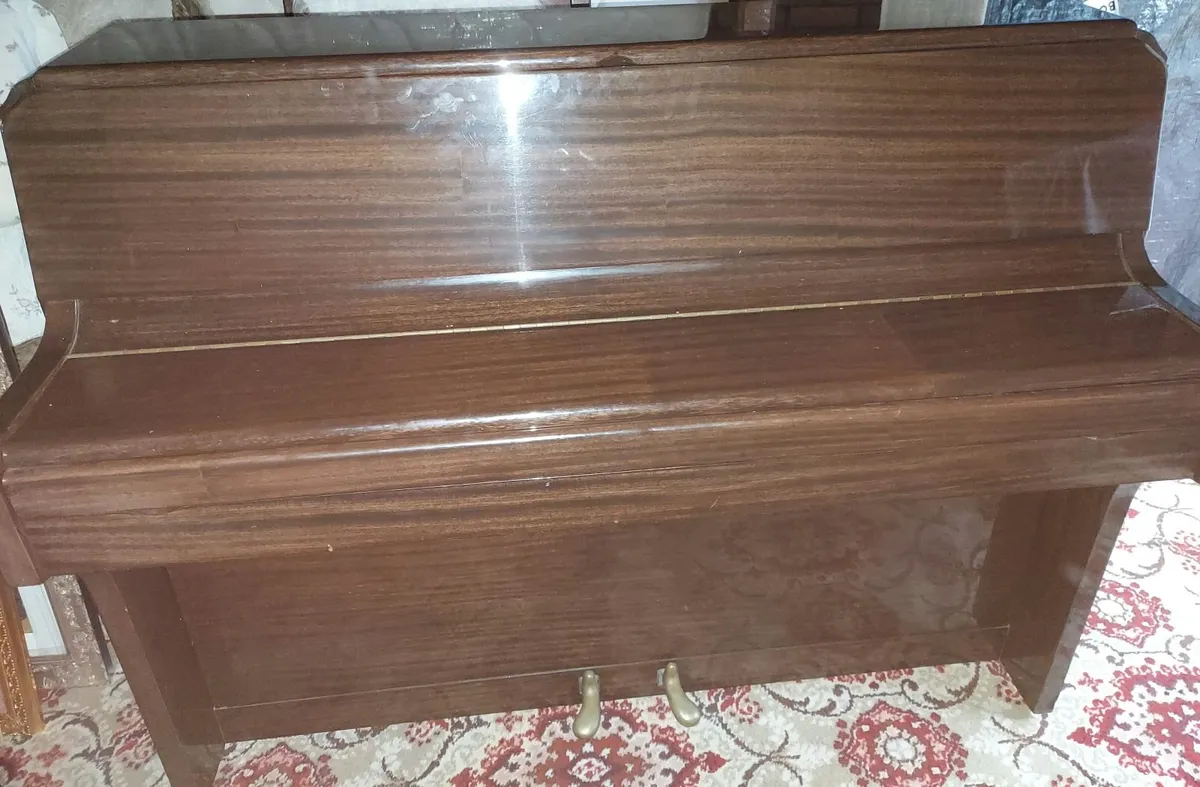 Piano - Image 2