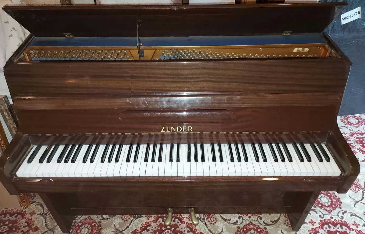 Piano - Image 3