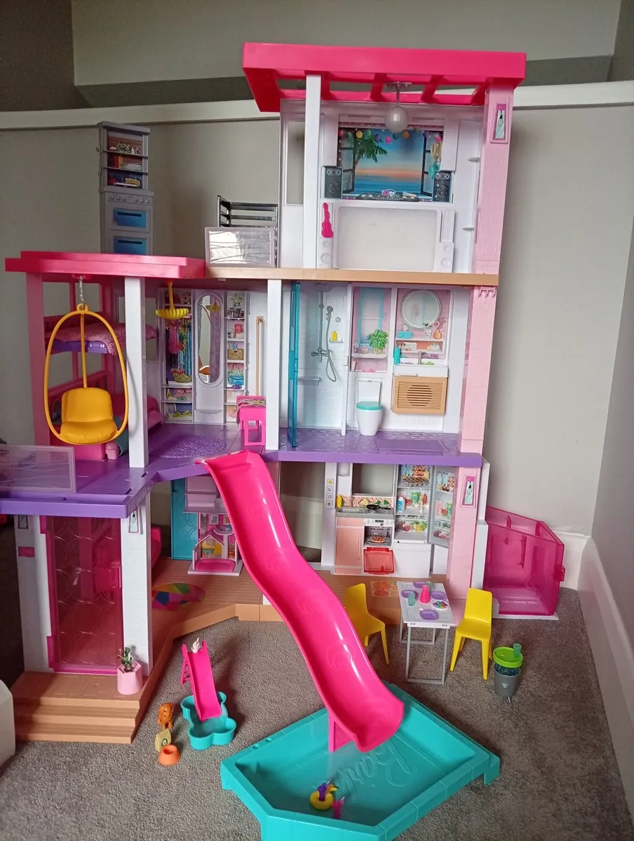 Barbie toys - Image 1