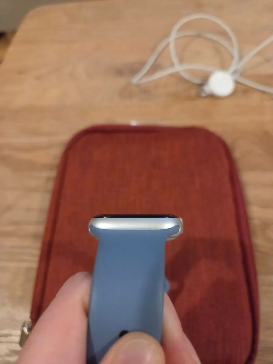 Apple Watch 2nd Gen GPS (2022) 44MM - Image 4