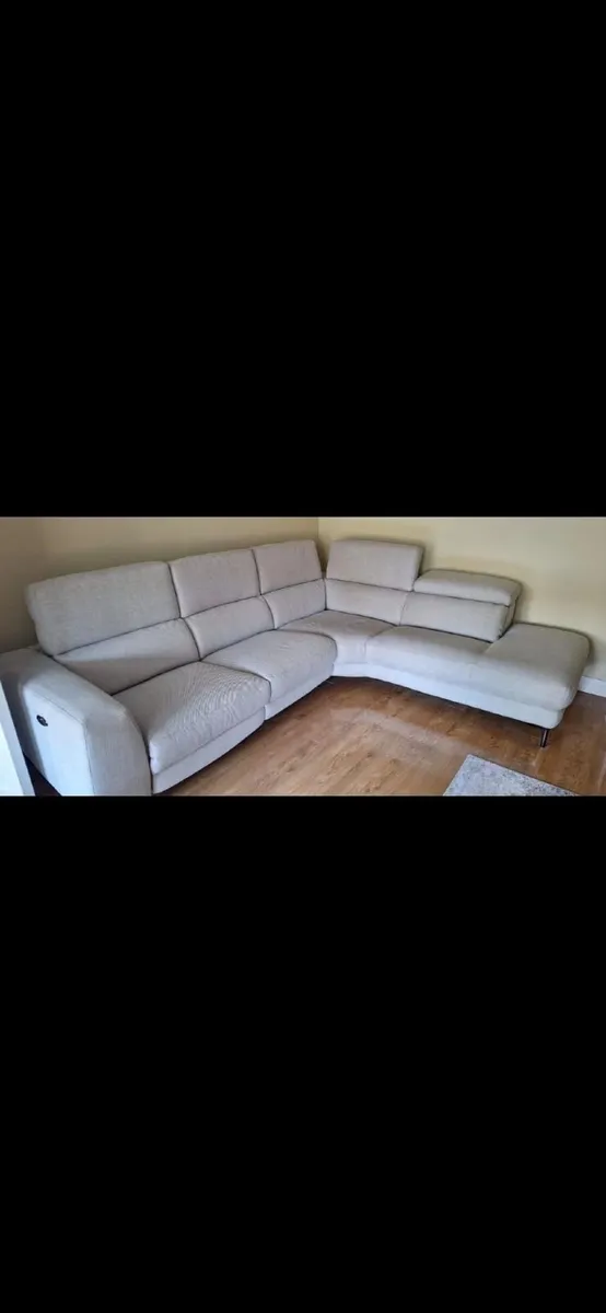 Corner Sofa - Image 1