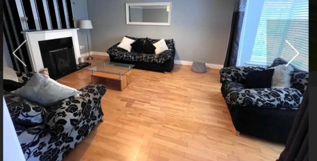 Sofa - Image 2