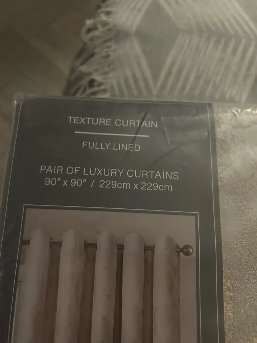 Curtains - Image 1