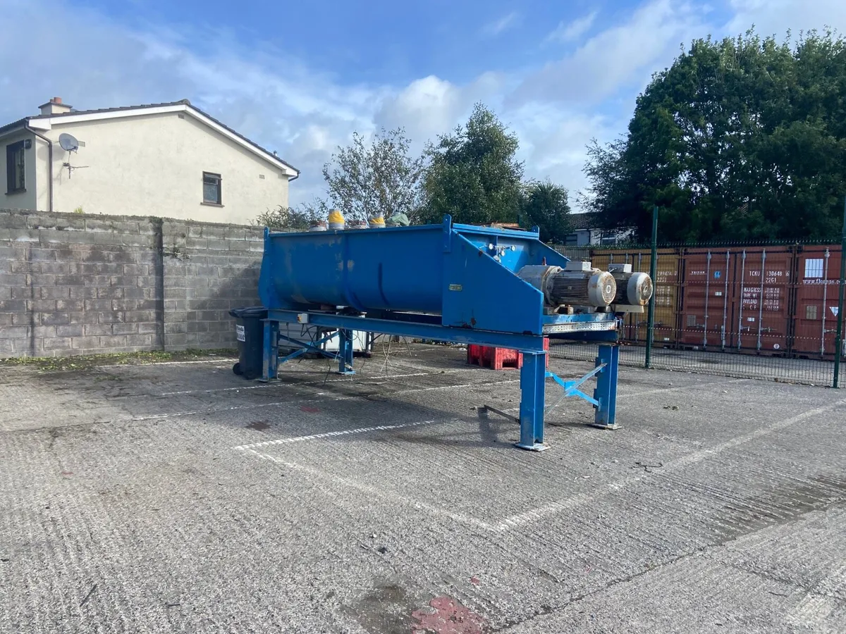 5000L Industrial ribbon mixer - Image 2