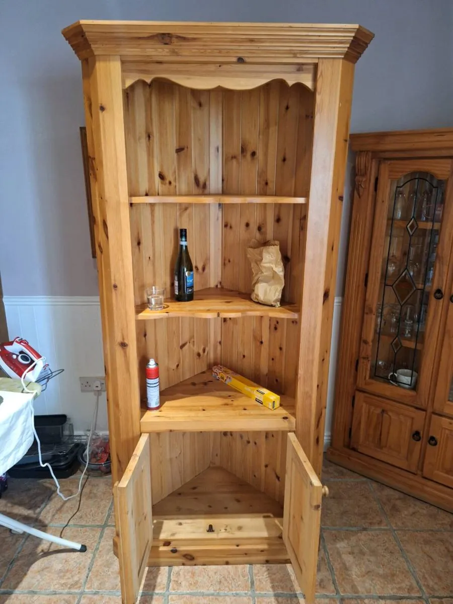 Cabinet - Image 3