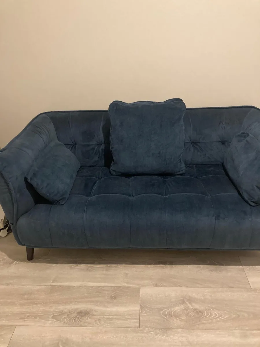 Sofa as new