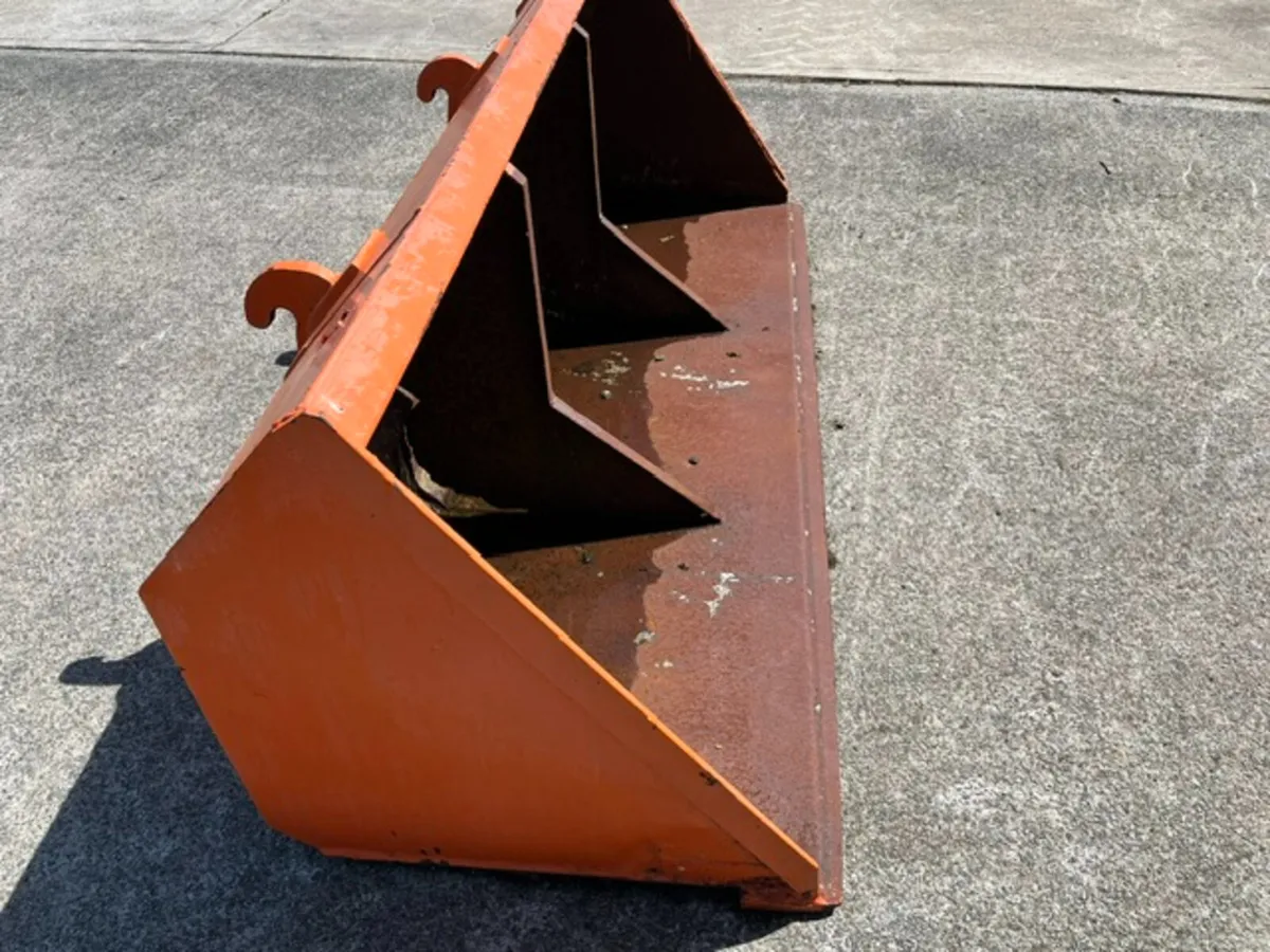7ft Tanco Heavy Duty Bucket - Image 4