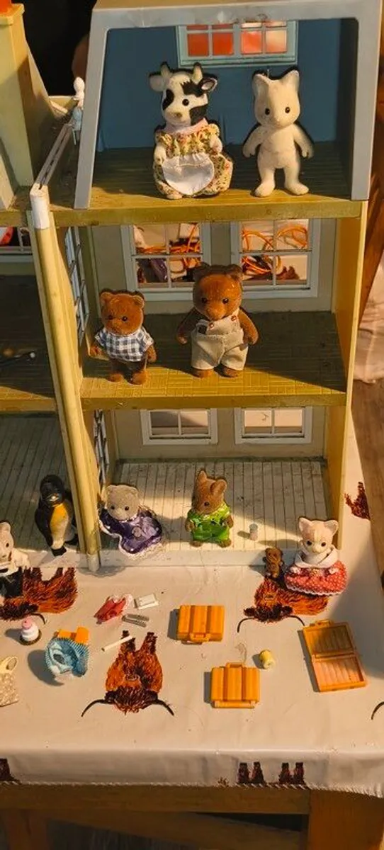 Sylvanian families grand hotel - Image 3