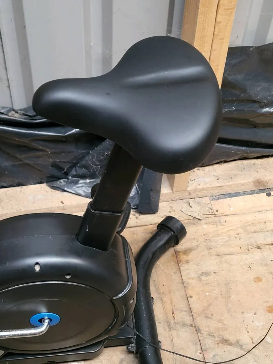 RogerBlack Exercise Bike - Electric Resistance. - Image 4