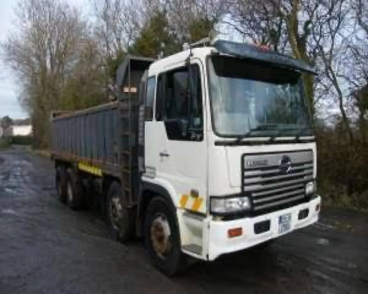 Hino 8x4 tipper wanted for off road work - Image 2