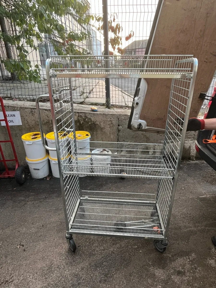 CATERING EQUIPMENT - Image 2