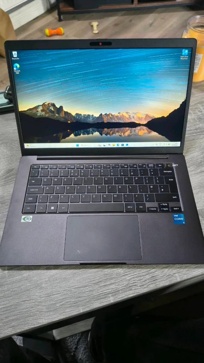 Samsung Galaxy Book / 16gb / i5 / 256gb - Image 1