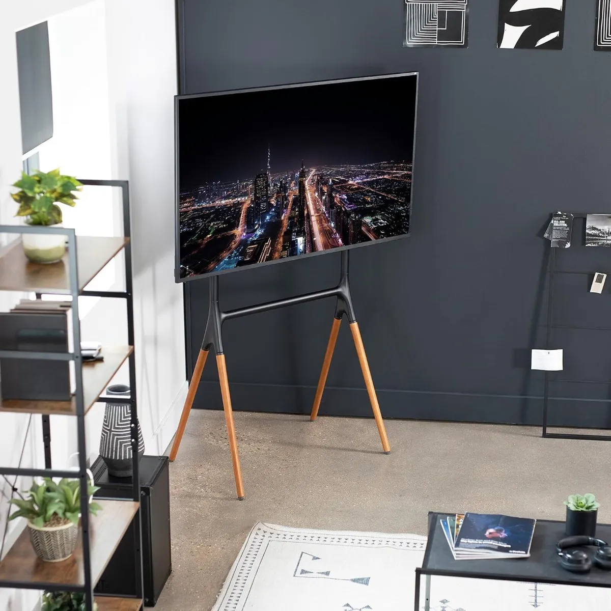 Easel 49 to 70 Inch LED LCD Screen - Image 2
