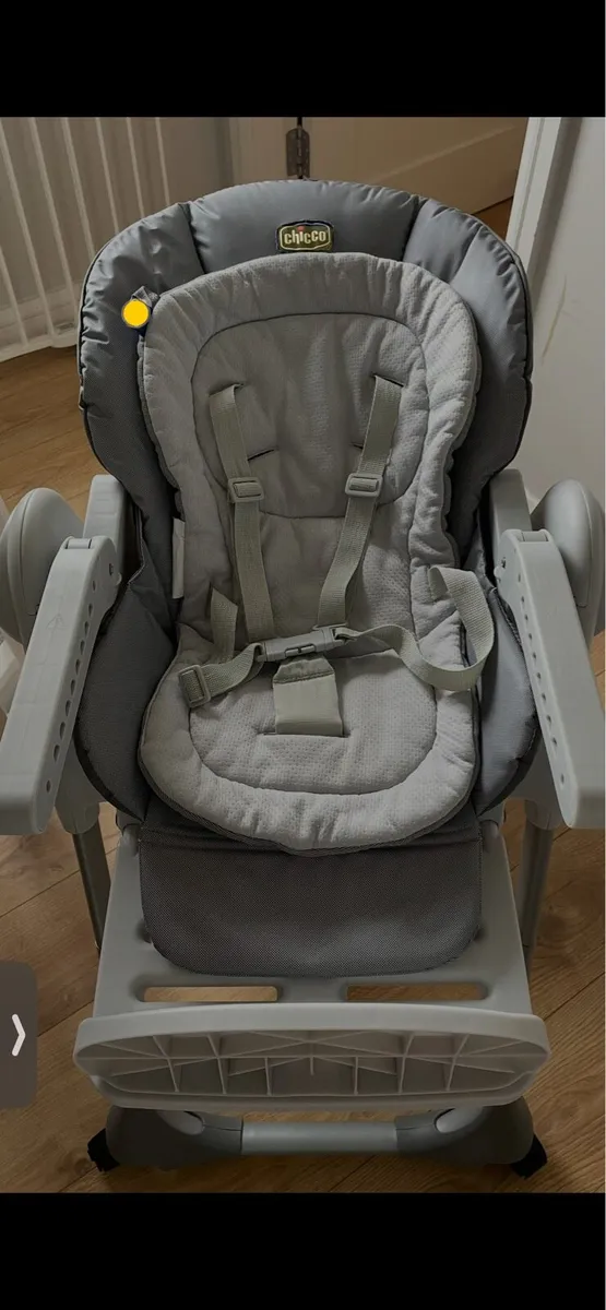 High chair - Image 2