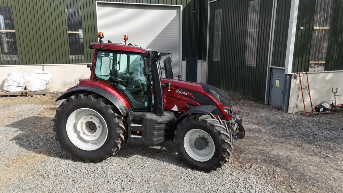 2022 Valtra T195 Versu - Image 2
