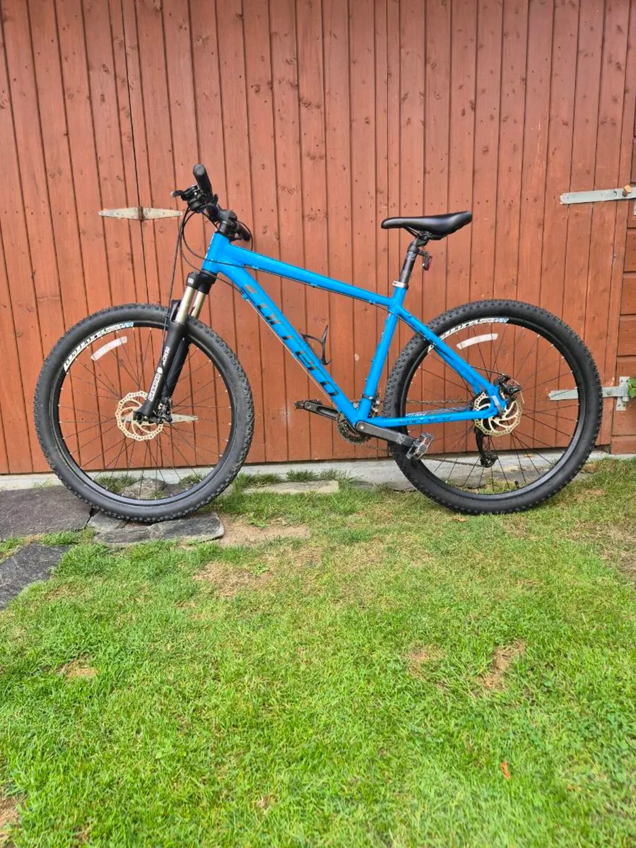 Carrera 27.5 Bicycle - Image 1