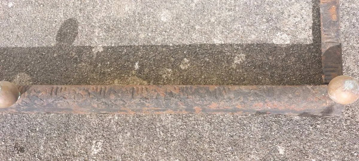 Cast iron fender - Image 2