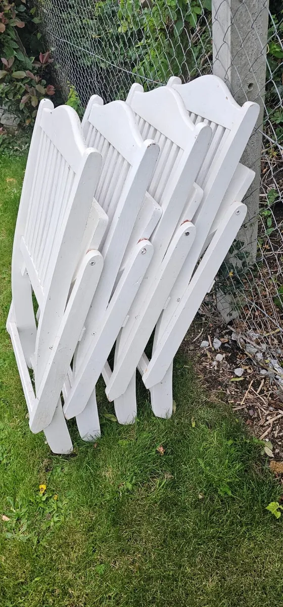 4 garden/home chairs 15 each - Image 3