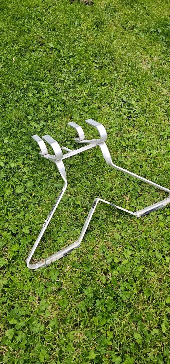 V-Shaped Ladder Stand Off - Image 1