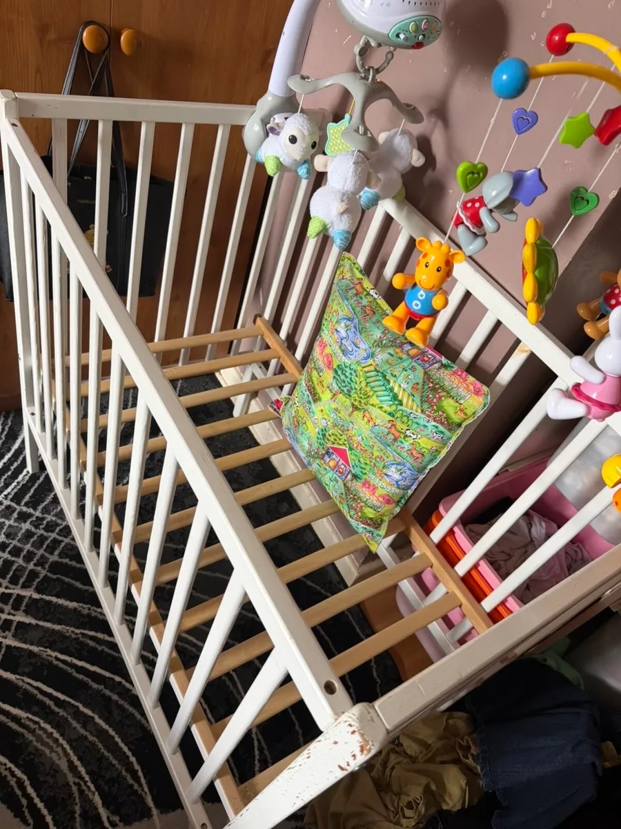 White Baby Cot - Image 2