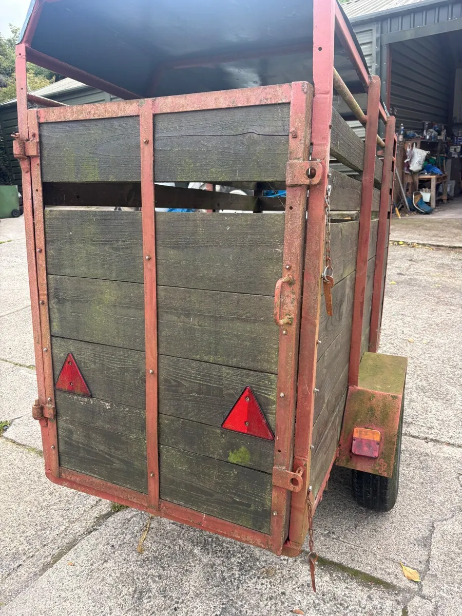 Trailer - Image 2