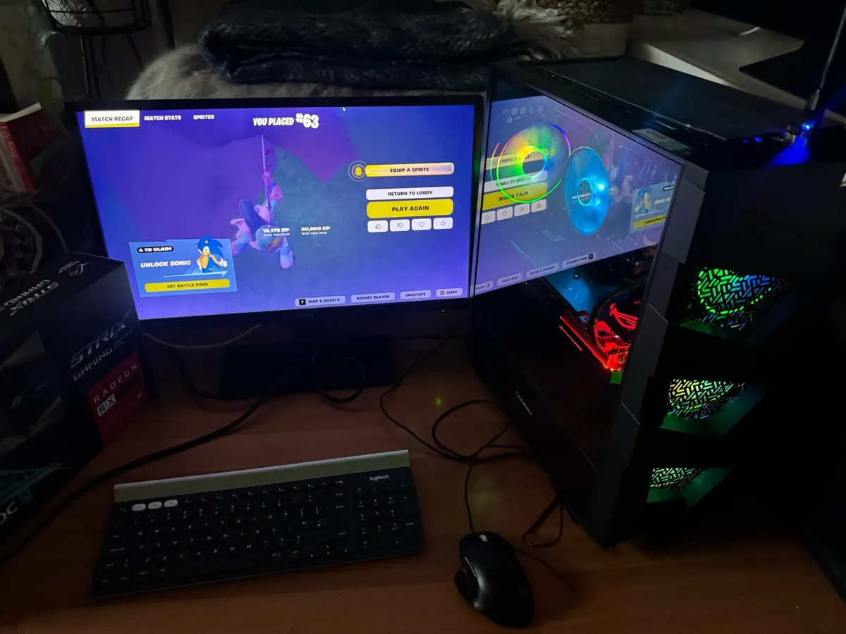 Custom gaming setup - Image 1
