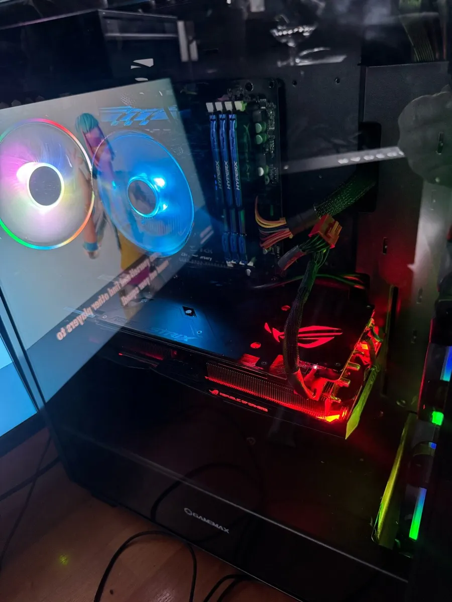 Custom gaming setup - Image 4