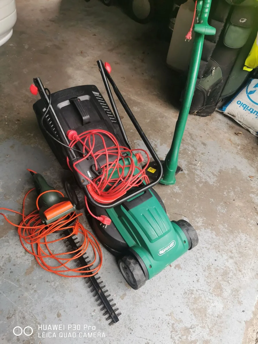 Electric Lawnmower, Strimmer and Hedge cutter - Image 4